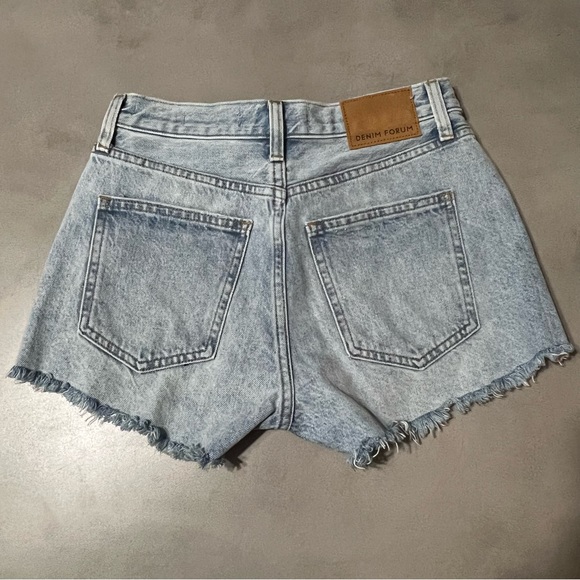 ARITZIA DENIM FORUM The Ex Boyfriend Short - Picture 2 of 6